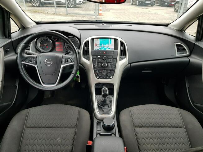 Opel Astra Sedan 1,4 Turbo Nawigacja Klimatronik Zarejestrowany Gwarancja