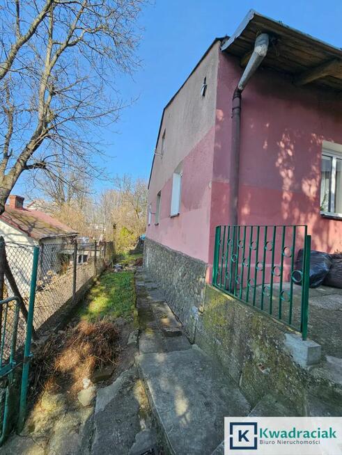 Dom Krosno, Podwale