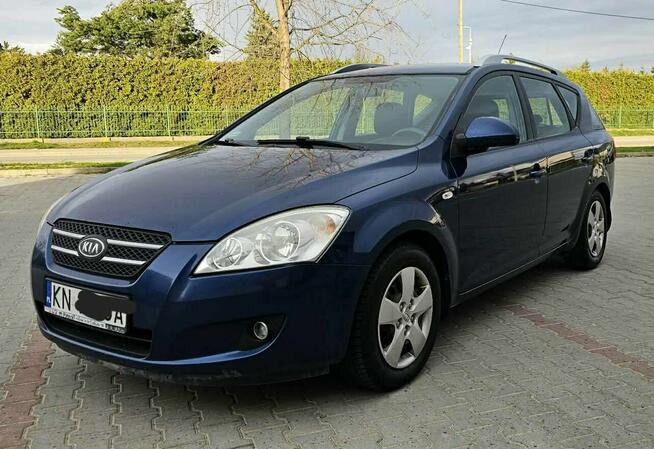 Sprzedam bardzo ładna kie ceed 2009 rok 1.6crdi ładny stan!