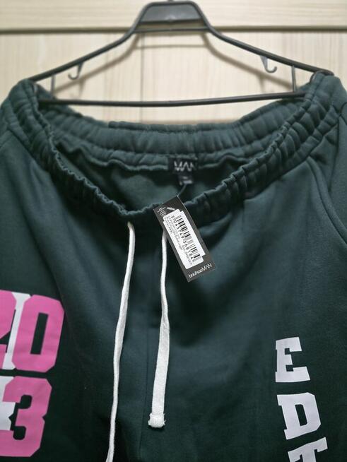 Spodnie dresowe ciepłe. Nowe.