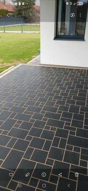 Ekipa czystej kostki- mycue kostki brukowej