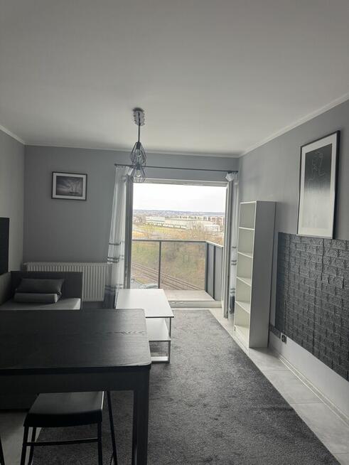 Zamienię mieszkanie 38 m2 , 2 pokoje z balkonem na większe