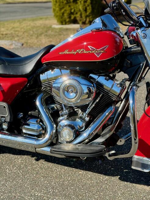 Piekny bezwypadkowy oryginalny lakier