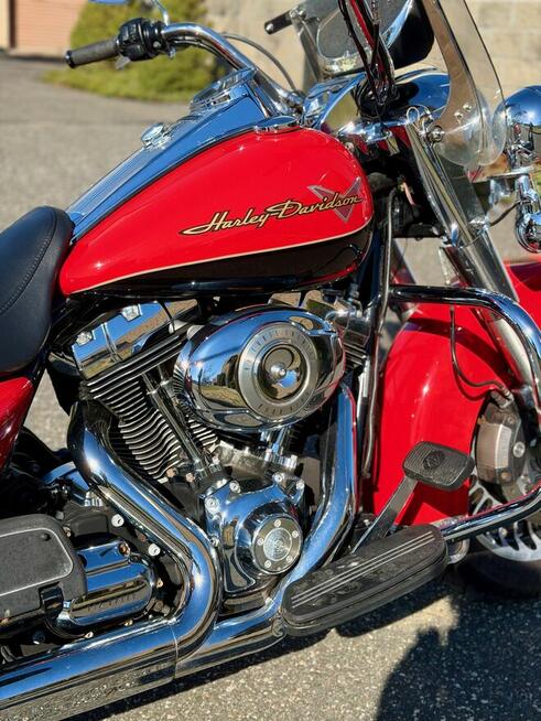 Piekny bezwypadkowy oryginalny lakier