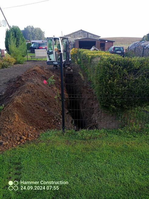 Usługi minikoparką z doświadczonym operatorem