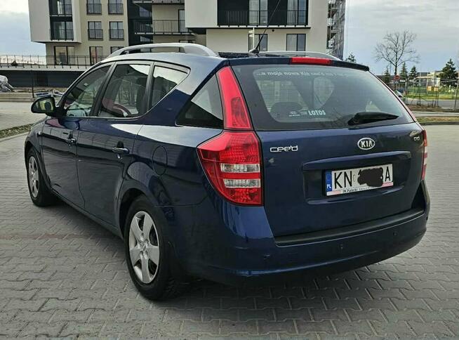 Sprzedam bardzo ładna kie ceed 2009 rok 1.6crdi ładny stan!