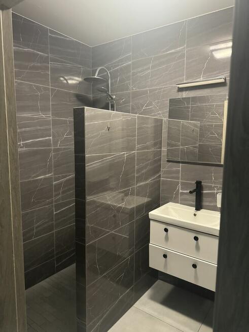 Zamienię mieszkanie 38 m2 , 2 pokoje z balkonem na większe