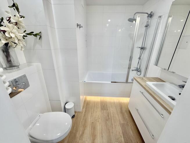 Komfortowe i przestronne 2 pokoje z dużym balkonem