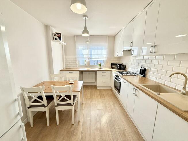 Komfortowe i przestronne 2 pokoje z dużym balkonem