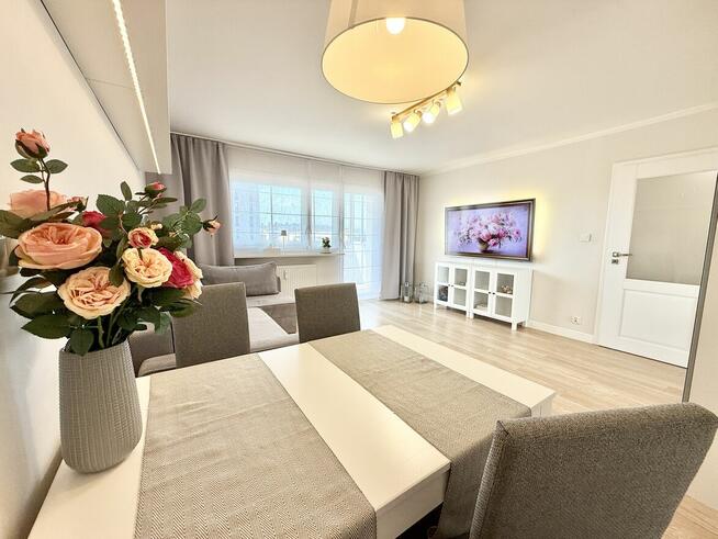 Komfortowe i przestronne 2 pokoje z dużym balkonem