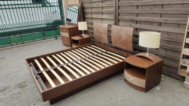 Sypialnia VOX Pacyfik łoże + szafki + komoda + lustro