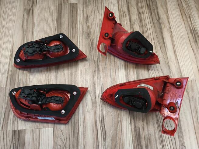 Sprzedam lampy Seat Leon 2.