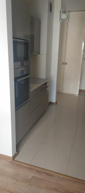 Apartament z Miejscem w Garażu Super