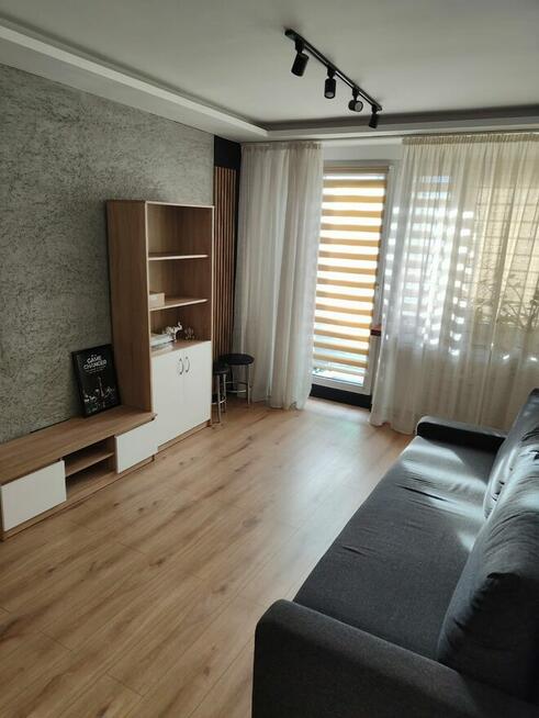 Mieszkanie o pow.37m2, balkon, II piętro, ul. Nowy Świat