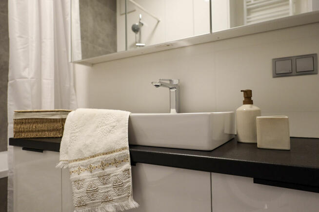 2-pok klimatyzowane w centrum, miejsce na home office