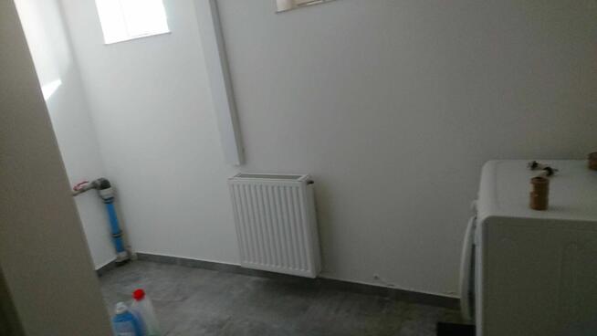 Nowoczesny dom w Wawrze z 7 pokojami, 2 łazienki, garaż