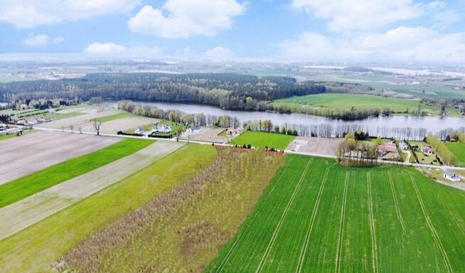 budowlana nad jeziorem