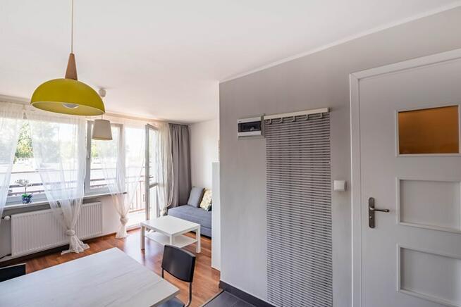 Do wynajęcia jasna kawalerka, 11 Listopada 9