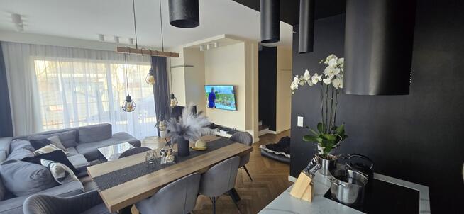 Elegancki, Nowoczesny, Radomierzyce Prywatnie