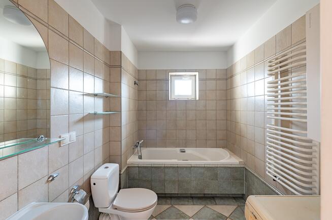 Duże mieszkanie w cichej i zielonej okolicy