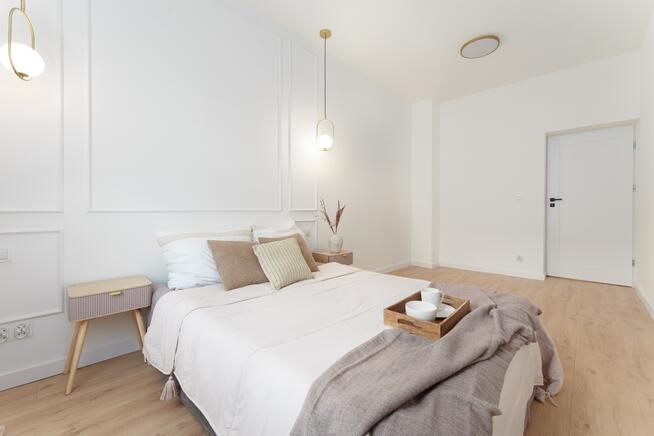 3 pok. po gen. remoncie, pokój kąpielowy, pralnia