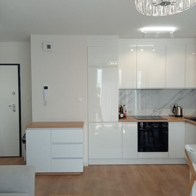 Wynajmę mieszkanie 2pokojowe z miejscem postojowym