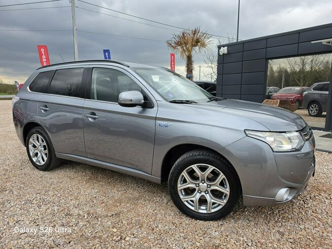 Mitsubishi Outlander 2.0i#PHEV#Skóry#Szyberdach#Climatr#Kamera#Navi#Bixenon#ACC#FuLL#Gwaran