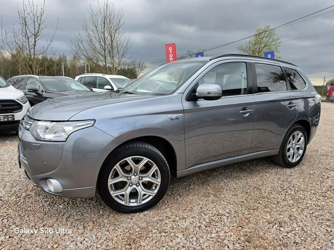 Mitsubishi Outlander 2.0i#PHEV#Skóry#Szyberdach#Climatr#Kamera#Navi#Bixenon#ACC#FuLL#Gwaran