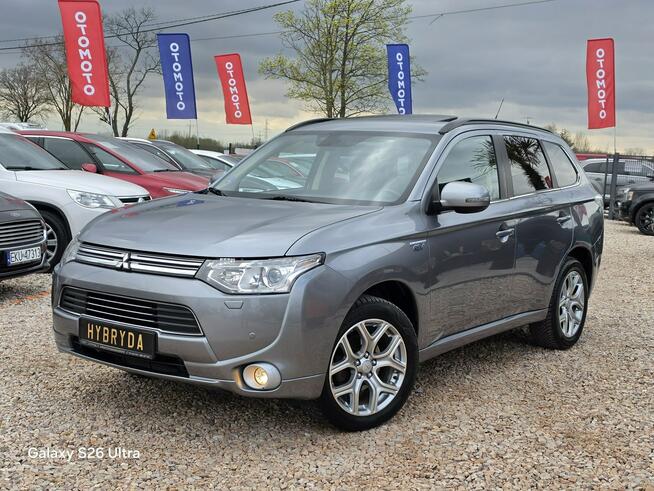 Mitsubishi Outlander 2.0i#PHEV#Skóry#Szyberdach#Climatr#Kamera#Navi#Bixenon#ACC#FuLL#Gwaran