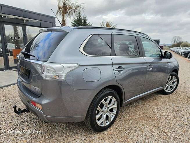 Mitsubishi Outlander 2.0i#PHEV#Skóry#Szyberdach#Climatr#Kamera#Navi#Bixenon#ACC#FuLL#Gwaran