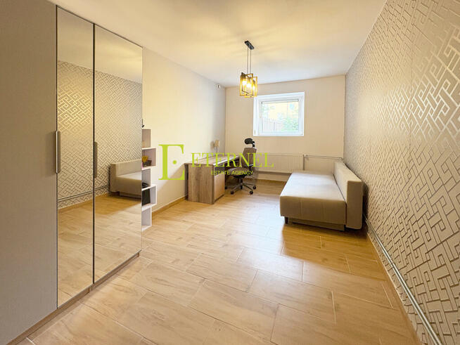 Lokal usługowy zrobiony pod kawalerkę 27m2