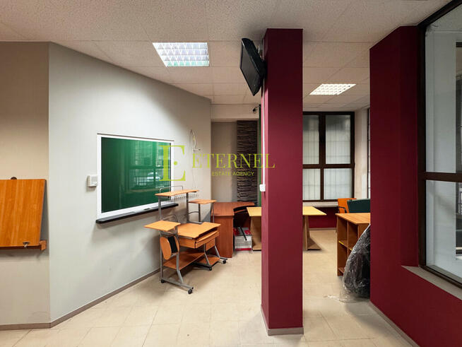 Przestronny lokal na sprzedaż 83m2, 4 pomiszczenia