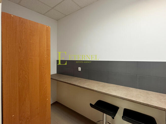 Przestronny lokal na sprzedaż 83m2, 4 pomiszczenia