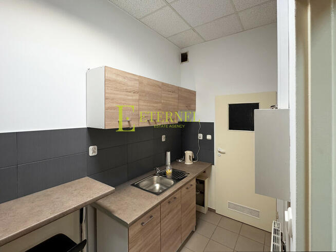 Przestronny lokal na sprzedaż 83m2, 4 pomiszczenia