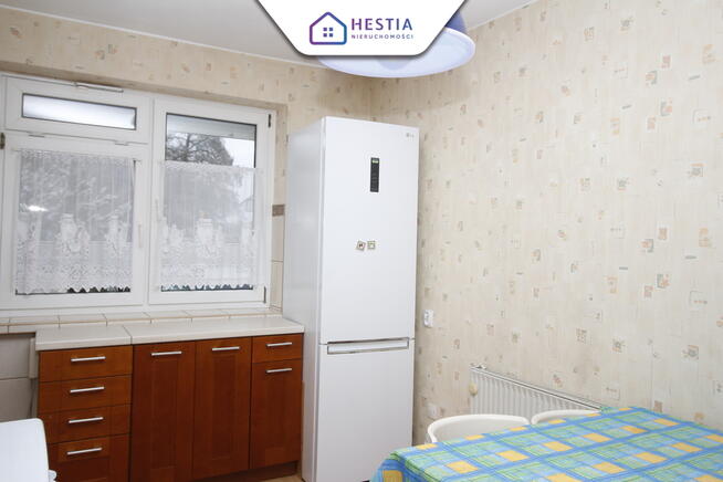 Dom wolnostojący z ogrodem w spokojnej okolicy.