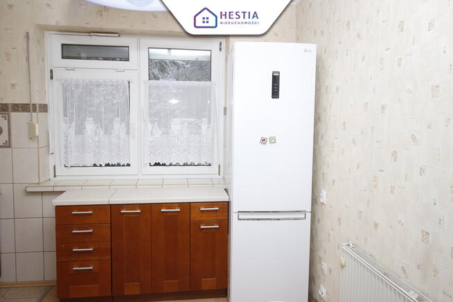 Dom wolnostojący z ogrodem w spokojnej okolicy.