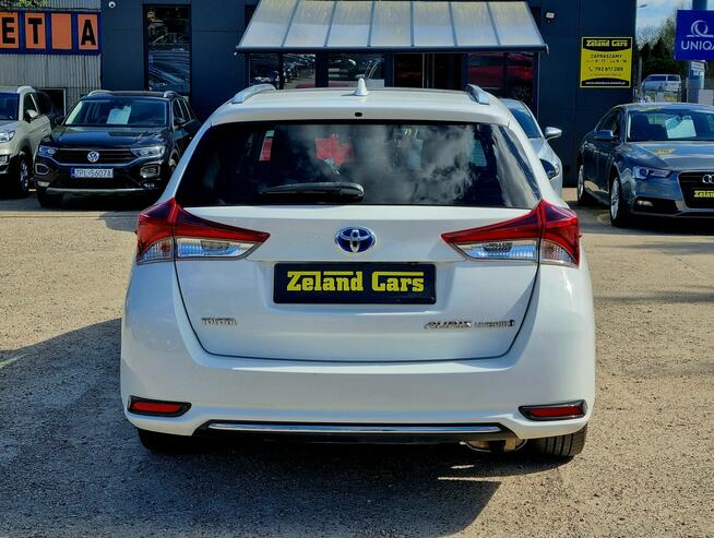 Toyota Auris Hybryda LED Serwis Navi Tempomat Panorama Kamera Climatronic Gwarancja