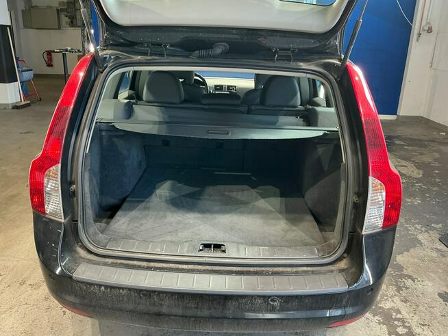 Volvo V50 Po liftingu, klimatronik, tempomat, podg. fotele, drugie koła alufelgi