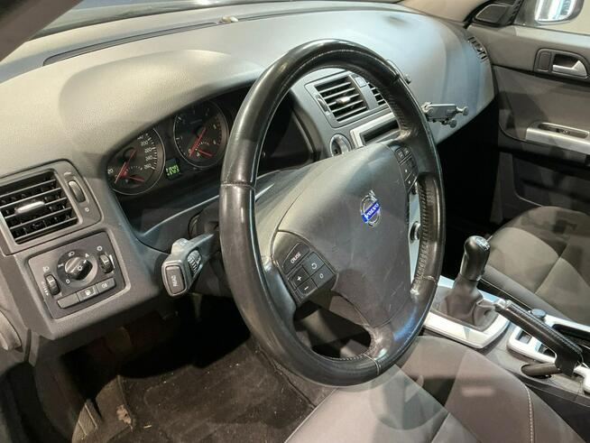 Volvo V50 Po liftingu, klimatronik, tempomat, podg. fotele, drugie koła alufelgi