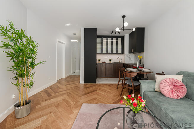 NOWE, ŚWIEŻE Metro Art | ul. Żupnicza 50 m2