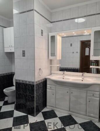 Dwupoziomowe mieszkanie na Ochocie