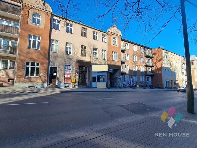 Lokal użytkowy parter, witryna