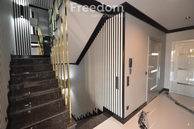 Do sprzedaży apartament dwukondygnacyjny.