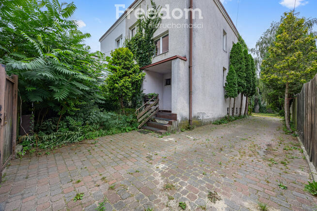 Pół bliźniaka do remontu - Zielonka