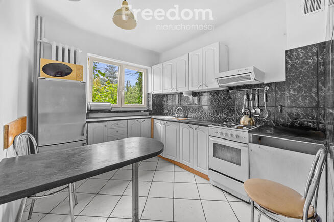 Pół bliźniaka do remontu - Zielonka