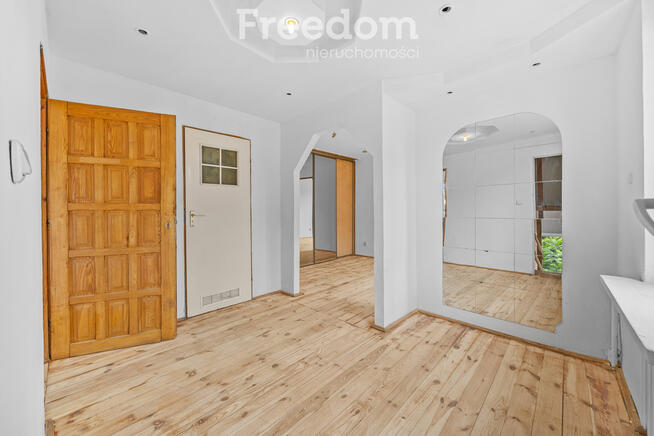 Pół bliźniaka do remontu - Zielonka