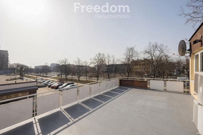 Budynek usługowo-mieszkalny, Targówek