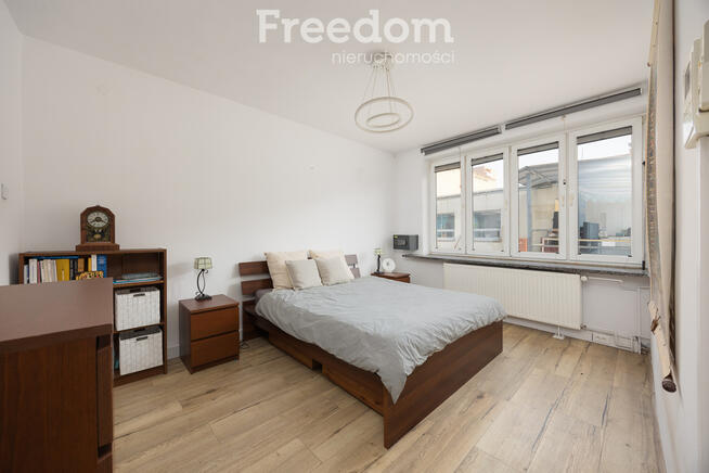 Budynek usługowo-mieszkalny, Targówek