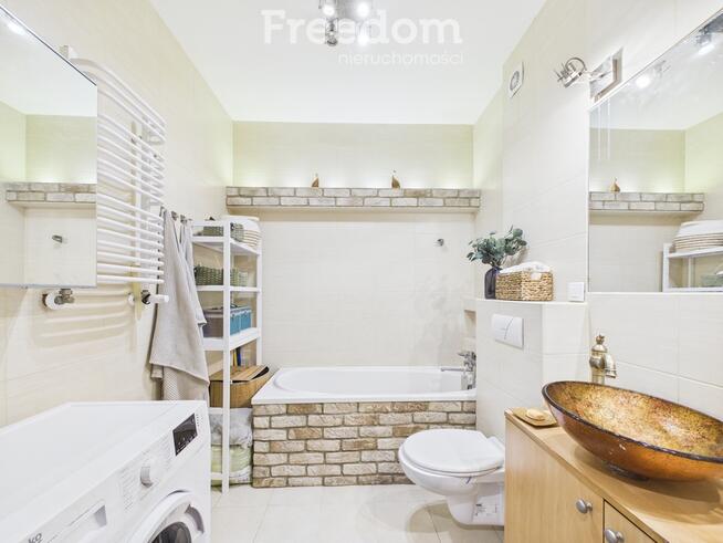 Trzypokojowe z 2 balkonami, piwnicą i garażem !