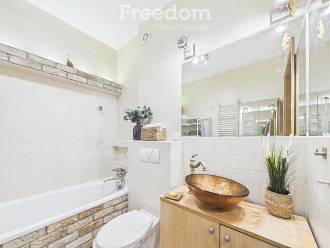 Trzypokojowe z 2 balkonami, piwnicą i garażem !